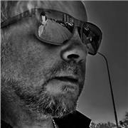 Fotografo specializzato in street, travel, anche per smartphone con lezioni dedicate