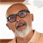 Libero professionista con partita iva . Madrelingua italiano
