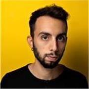 Fotografo professionista insegnante di fotografia e smartphone photography livello base e intermedio.
