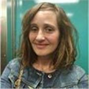 Professeur de dessin, d’art, et de design, expérimentée