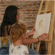 Profesora de Artes visuales. disponible para clases de apoyo sobre historia de las artes y para clases de producción artística