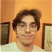Ragazzo con esperienza all'estero in casa famiglia, promosso a pieni voti in inglese. Disponibile per qualsiasi richiesta