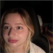 Profesora de refuerzo para primaria y inglés con certificado C1, apta para todas las edades y niveles.