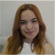 Profesora de idiomas (inglés y castellano) con experiencia previa y titulación oficial. 