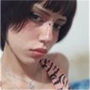 Profesora de matematicas que imparte clases a niños de 6 a 10 años