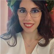 Insegnante di Pianoforte/Musica con diploma di vecchio ordinamento conseguito al Conservatorio  A. Scarlatti  di Palermo, offre lezioni di pianoforte