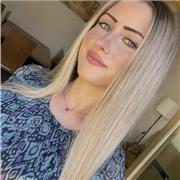 Estudiante de bachillerato muy atenta y cariñosa con los niños y con nivel b2 de inglés y b1 de francés