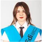 Graduada en diseño gráfico.
Me considero una persona responsable y comprometida