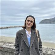 Insegnante di psicologia a studenti del liceo e universitari
