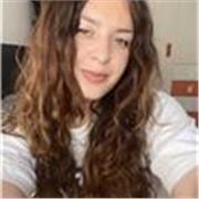 Persona titulada en el grado de ADE y en el Master de Prevención de riesgos laborales