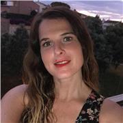 Profesora de primaria en activo que puede dar clases a todas las edades y niveles.