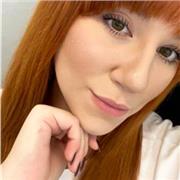 Insegnante di letteratura italiana e lingua inglese per studenti delle scuole medie e superiori