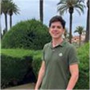Joven adulto con nivel de ingles y español nativo. Profesor de Inglés para todas las edades