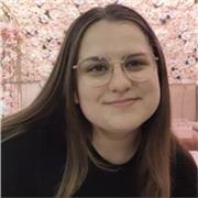 Soy una profesora bilingüe con bachillerato Internacional en el extranjero, doy clases particulares de inglés a todos los niveles