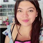 Tecnica en atención a la primera infancia. Da clases de artes plásticas a niños hasta los 12 años y presta servicios como niñera