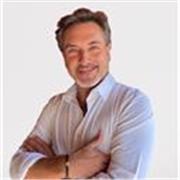 Profesor de Inteligencia Emocional con más de 5 años de experiencia. Este 2024 he formado a más de 600 personas