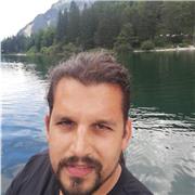 Sono un docente di lingua Inglese, laureato in lingue moderne all'università di Padova e Certificato Cambridge. Ho lavorato nella scuola pubblica e da anni offro le mie docenze ad aziende e privati. Il metodo imparato ottenendo la certificazione internazi