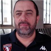 Goethe diceva:   PARLARE E' UN BISOGNO, ASCOLTARE E' UN'ARTE  .
Credo molto nell' Arte del saper Ascoltare e ho una profonda fiducia in quella che C. Rogers chiamava  la tendenza ottimizzante  dell'Essere Umano.
Opero in rispetto della legge 4 del 14 genn