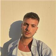 Laureato magistrale in biotecnologie offre lezioni di Biologia e Chimica