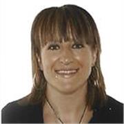 Cuidado infantil responsable y apoyo en rutinas y deberes básicos