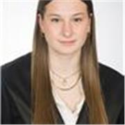 Estudiante universitaria de primer curso del Grado en Biotecnología, con capacidad de organización y vocación educativa.