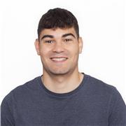 Profesor de primaria que puede impartir idiomas como Euskera o Ingles