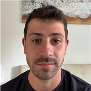 Profesor con ingles nativo certificado en bachillerato internacional. Imparte clases online y presencial. Desde los 3 años.