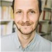 Professeur bilingue avec une expertise en anglais commercial, philosophie et musique