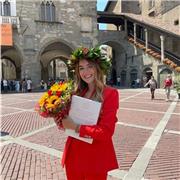 Laureata in lingue offre ripetizioni di inglese, francese, spagnolo e aiuto compiti