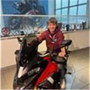 Studente di Economia e Gestione Aziendale presso Università Cattolica. Insegno matematica per bambini/ragazzi di medie e superiori