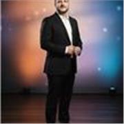 Professor de Língua Portuguesa e Redação, com bastante experiência em vestibulares e Enem