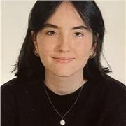 Soy una profesora de primaria y secundaria con capacidad para dar clase de todas las asignaturas y niveles.