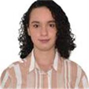 Psicóloga de profesión enseña teoría en diferentes campos y escuelas de la psicologia