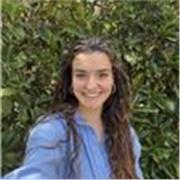 Soy profesora de Español para extranjeros con experiencia, apta para todas edades y niveles. 