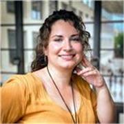 Profesora de filosofía en todos los niveles. Preparación de PAU en Historia de la Filosofía