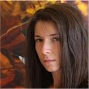 Pittrice impartisce lezioni di disegno e pittura per studenti di elementari, medie, superiori e adulti che vogliono riprendere la matita in mano