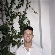 Técnico superior en desarrollo de aplicaciones multiplataforma y actualmente estudiante de ingeniería informática