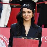Laureata in lingue presso l'Università Ca' Foscari di Venezia con 110, offro lezioni di cinese e inglese per principianti!