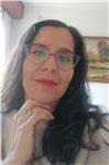 Profesora de biología, que imparte sus clases de manera didáctica para construir un aprendizaje significativo