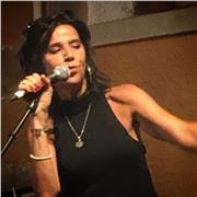 profesora de tecnica vocal, educación del oido, improvisación , preparación para casting de musicales