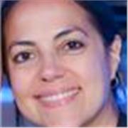 Licenciada en Traducción ofrece clases particulares online a personas que deseen mejorar su redacción en español. 