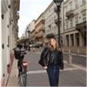 Hablante nativo de inglés que ofrece servicios de enseñanza a niños de todas las edades