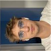 Profesor de primaria apto para todos los niveles.