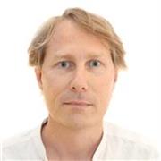 Arquitecto Australiano apasionado por la cultura y un gran viajero con conocimiento íntimo de inglés desde una perspectiva global.