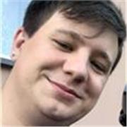 Nauczyciel j.angielskiego prowadzi zajęcia dla każdego, dzieci, dorośli a nawet osoby starsze