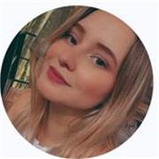Profesora de diseño gráfico paciente perfecta para empezar en el mundo del diseño