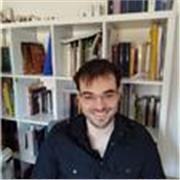 Graduado de filosofía con máster de profesorado. Actualmente interino en listas de Castilla y León