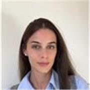 Estudiante de máster internacional con nivel avanzado de inglés