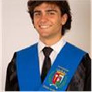 Soy una persona agradable y con iniciativa que disfruta de la compañía y enseñanza de los niños