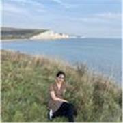 English Tutor offering private English lessons for children.